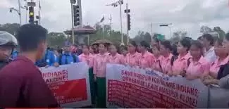 Manipur के छात्रों ने मौजूदा संकट के खिलाफ प्रदर्शन किया