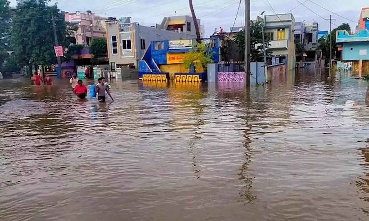 Andhra: उत्तरी तटीय आंध्र प्रदेश में भारी बारिश का कहर