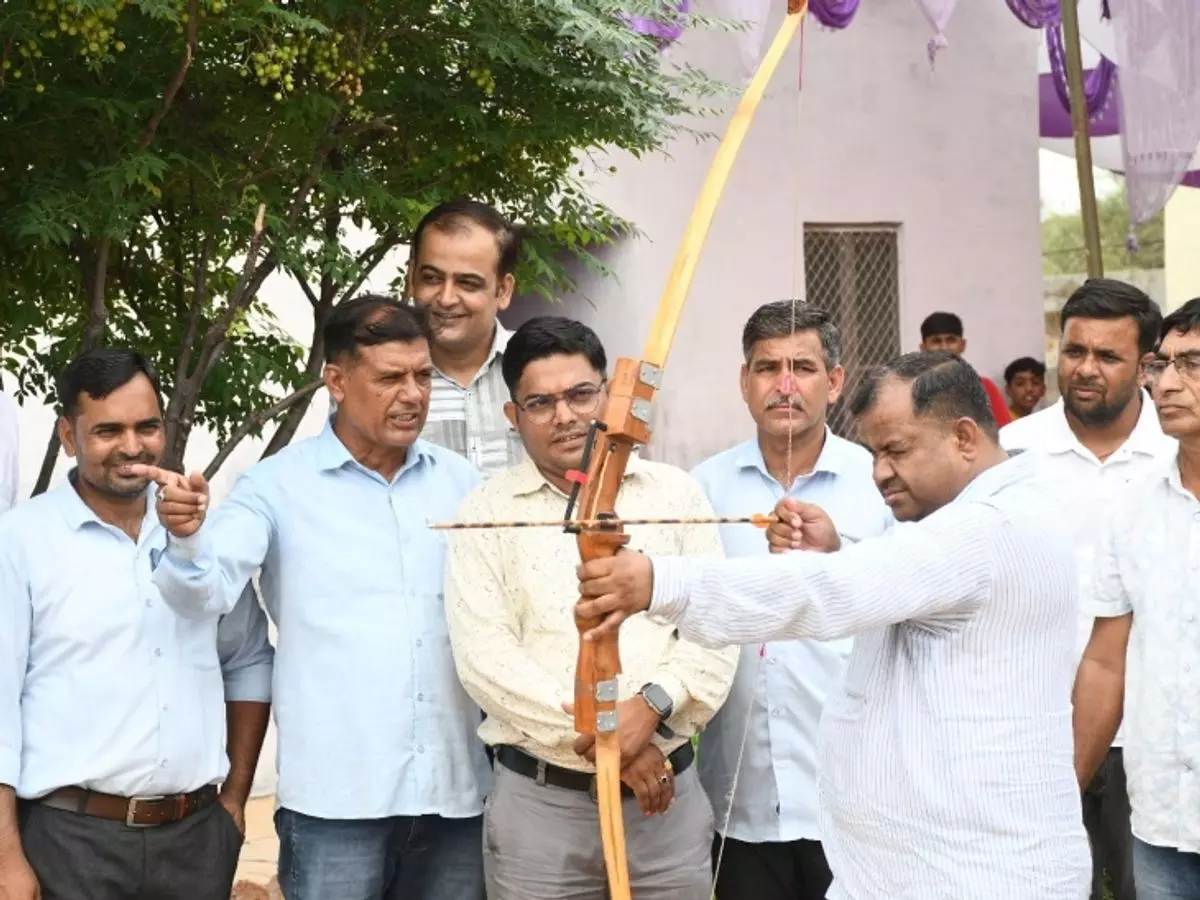 Churu: सोमासी में हुई शुरू जिला स्तरीय तीरंदाजी प्रतियोगिता