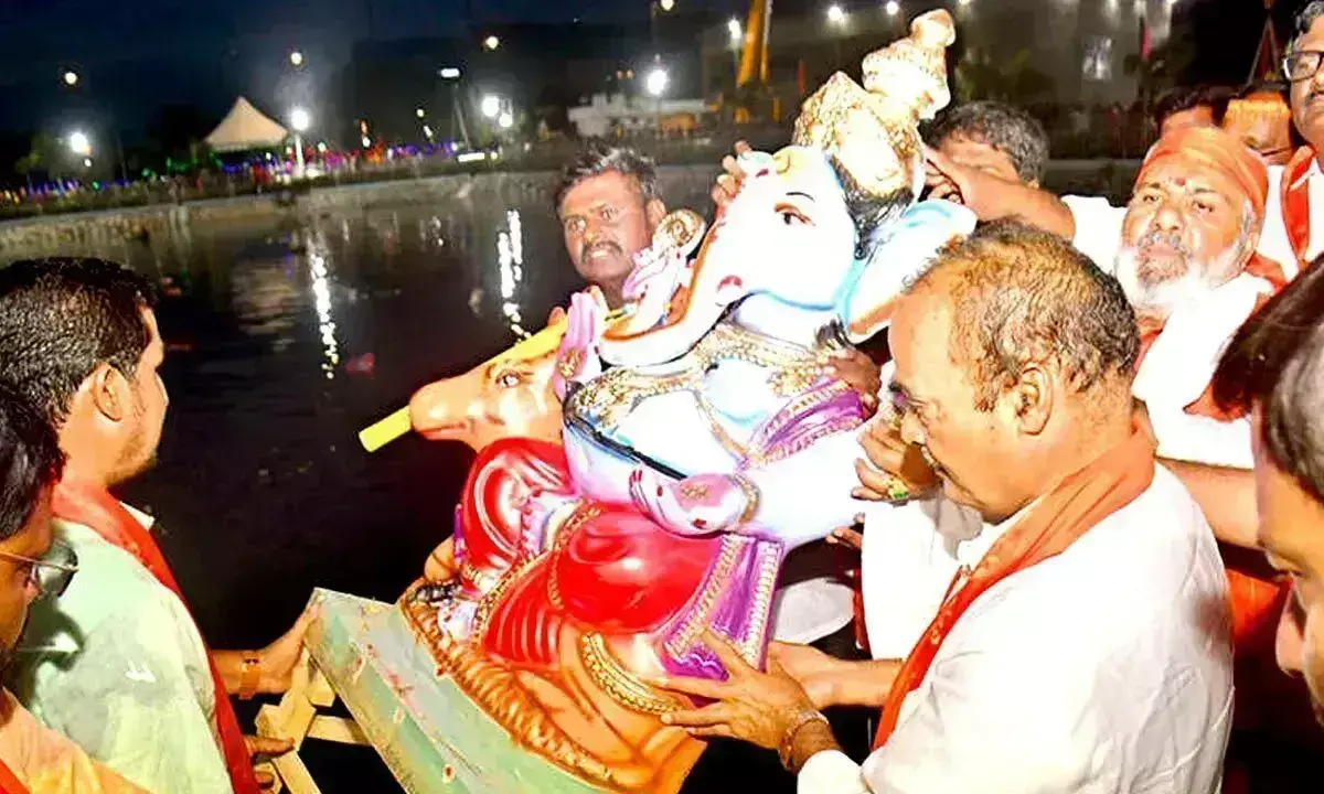 Tirupati में तीसरे दिन 350 से अधिक गणेश प्रतिमाएं विसर्जित