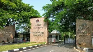 IIT-Guwahati के छात्र की मौत: भारी विरोध के बाद डीन ने दिया इस्तीफा