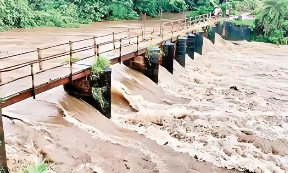 सेना, NDRF ने काकीनाडा जिले में बचाव अभियान तेज किया