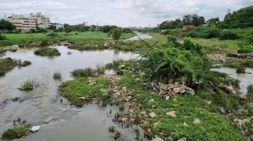 कुरनूल निवासियों ने KC नहर, हंड्री नदी की सुरक्षा के लिए कार्रवाई की मांग की