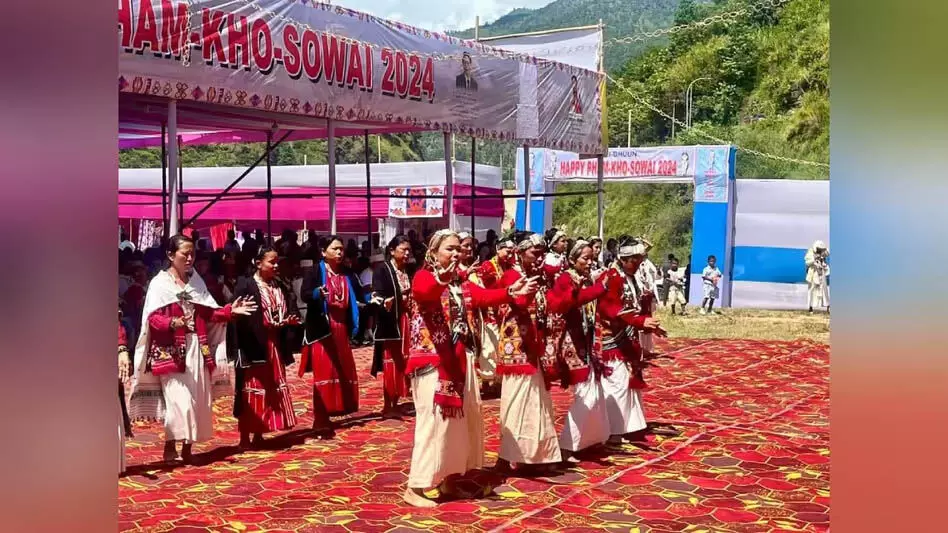 Arunachal की बुगुन जनजाति ने मनाया जीवंत फाम-खो सोवाई उत्सव