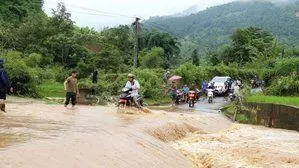 बाढ़ और भूस्खलन ने Laos के कई हिस्सों को प्रभावित किया