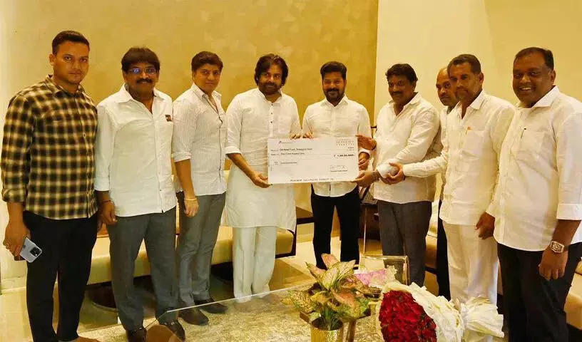 Pawan Kalyan ने बाढ़ पीड़ितों के लिए तेलंगाना CM  राहत कोष में 1 करोड़ रुपये दान किए