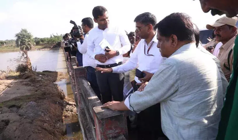 केंद्रीय टीम ने Khammam में बाढ़ प्रभावित क्षेत्रों का निरीक्षण किया