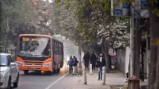 Delhi: दिल्ली के सभी डिपो में बस चालकों के लिए ब्रीथलाइजर टेस्ट होगा