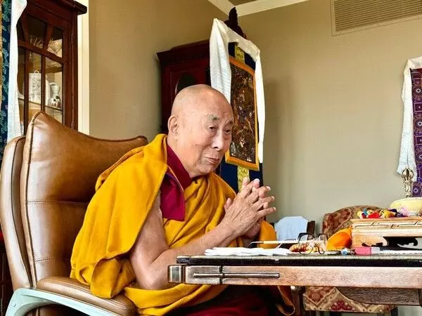 Dalai Lama ने दक्षिण-पूर्व एशियाई देशों के बौद्ध लोगों को एक दिवसीय शिक्षा दी