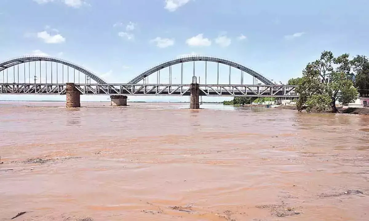 Godavari नदी के बढ़ते जलस्तर के कारण दूसरी बाढ़ चेतावनी जारी