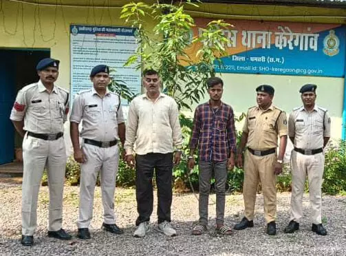 बस रोककर गांजा तस्करों को पुलिस ने दबोचा, 1 लाख का माल जब्त