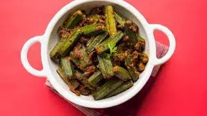 Masala Bhindi Recipe:खास मौकों पर पसंद की जाती है ये सब्जी