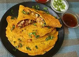 Paneer Besan Cheela Recipe: नाश्ते में कुछ हेल्दी और टेस्टी खाना चाहते हैं तो घर पर बनाएं पनीर बेसन चीला