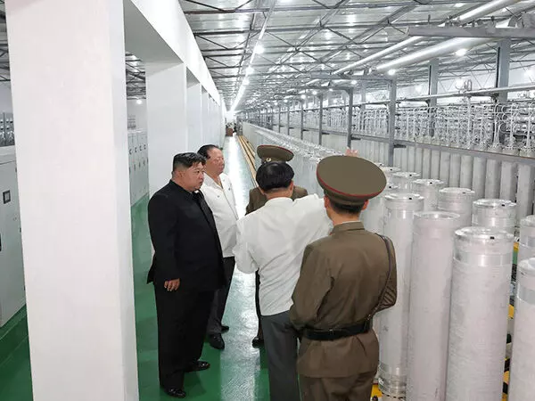 North Korea ने प्रतिबंधित यूरेनियम संवर्धन स्थल की तस्वीरें सार्वजनिक रूप से जारी कीं