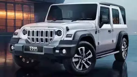 Mahindra पांच दरवाजों वाली थार रॉक चेसिस नंबर 0001 की नीलामी कर रही