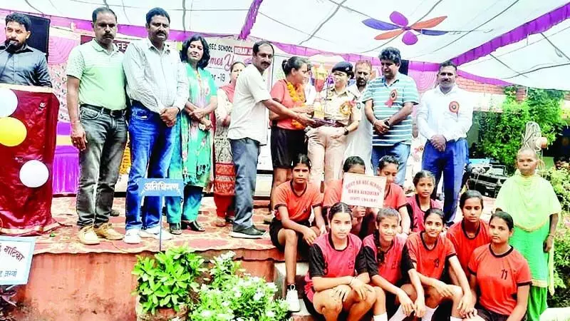 Volleyball में मवा सिंधिया स्कूल की छात्राएं विजेता