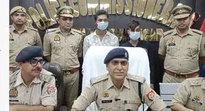 नोएडा पुलिस ने मोबाइल फोन लूटने वाले दो बदमाशों को क‍िया गिरफ्तार