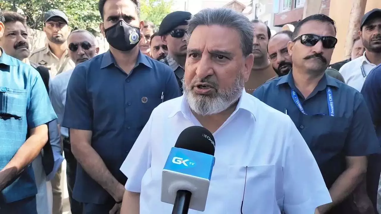 Altaf Bukhari :अल्ताफ बुखारी ने इंजीनियर राशिद के साथ मिलकर बातचीत की मांग की