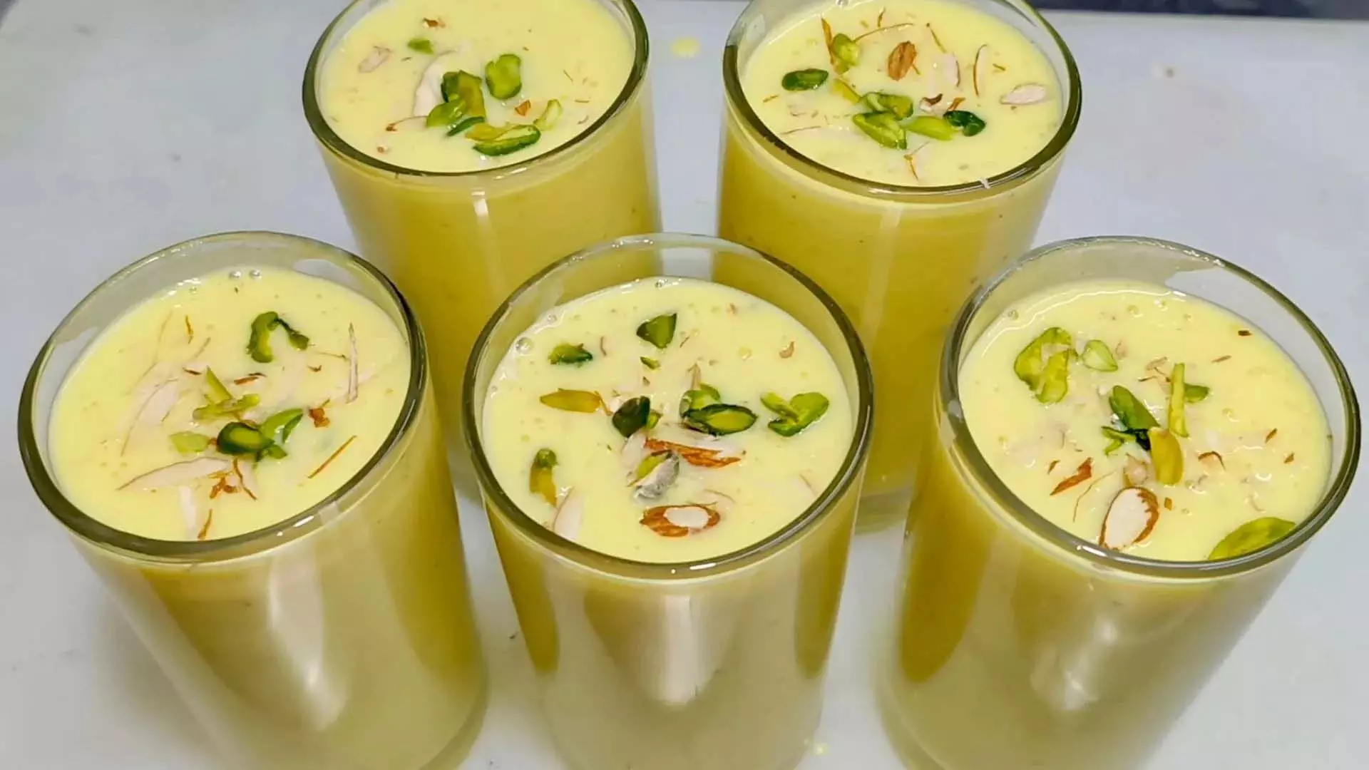 Badam Shake सबसे शानदार ड्रिंक