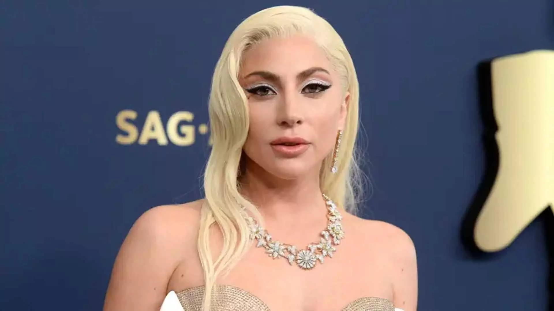 Lady Gaga ने पुराने कॉलेज सोशल मीडिया ग्रुप के दावे पर प्रतिक्रिया दी