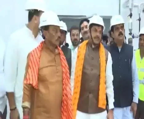 CM Mohan Yadav ने इंदौर में सांची दूध प्रसंस्करण इकाई का दौरा किया, कर्मचारियों से बातचीत की