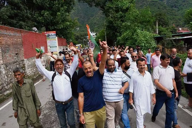 Himachal : ‘अवैध’ मस्जिद को लेकर अशांति फैली, पूरे राज्य में विरोध प्रदर्शन