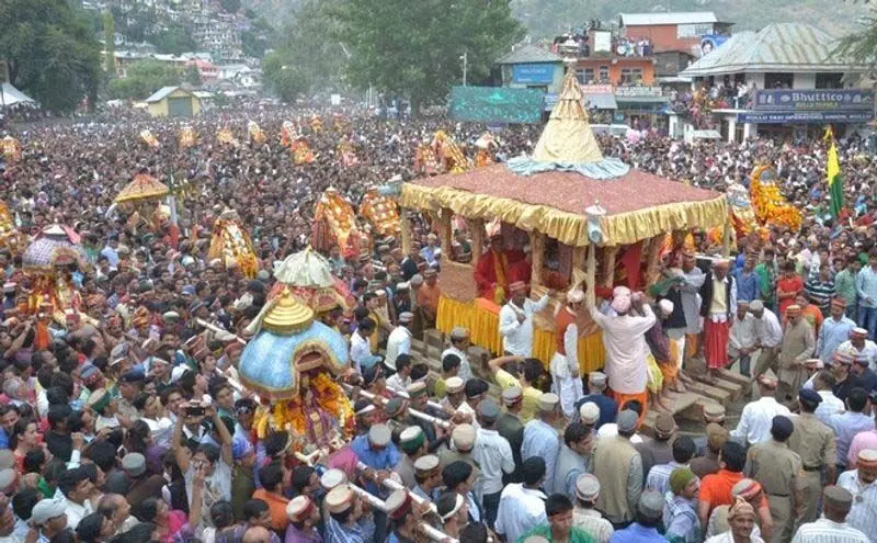 Himachal : कुल्लू दशहरा में अंतर्राष्ट्रीय नृत्य महोत्सव मुख्य आकर्षण होगा