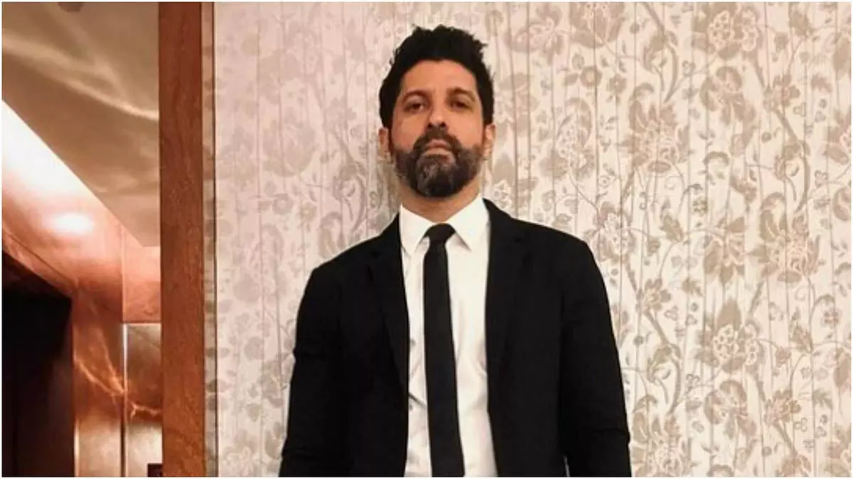 Farhan Akhtar ने 120 बहादुर कलेक्शन से एक बीटीएस फोटो साझा की