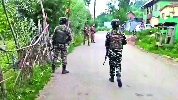 Kishtwar Encounter: जेसीओ समेत दो जवान शहीद, 2 घायल