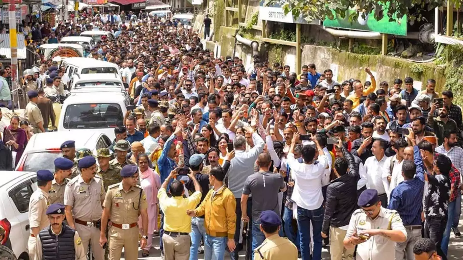 Shimla Mosque: हिंसक प्रदर्शन के लिए विहिप नेताओं और पूर्व पार्षदों पर मामला दर्ज