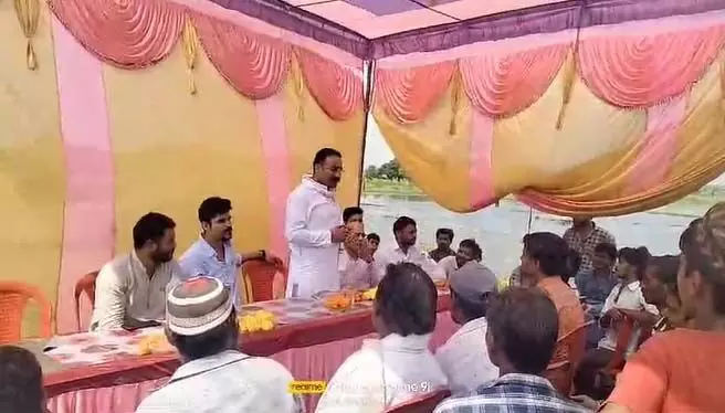 ब्लॉक Congress सांचेत प्रभारी युद्धवीर सिंह पटेल ने कांग्रेसियों के साथ किया गांव-गांव का दौरा