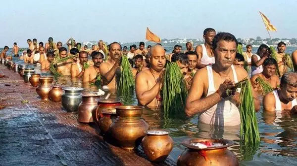 Pitru Paksha 2024: पितरों की नाराजगी को न करें नजर अंदाज