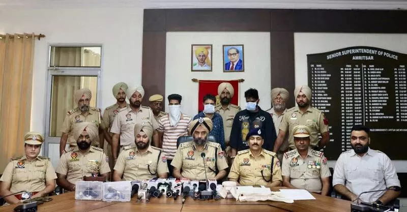 Amritsar पुलिस ने सोना लूट मामले का खुलासा किया, चार गिरफ्तार