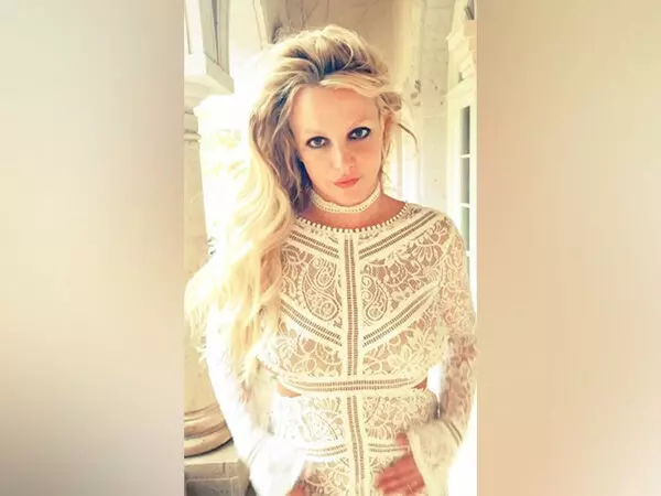 Britney Spears ने अपने बेटों के जन्मदिन पर उनकी पुरानी तस्वीरें शेयर कीं