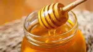 Honey For Dry Skin: रूखी त्वचा से पाना है छुटकारा तो करें शहद का इस्तेमाल