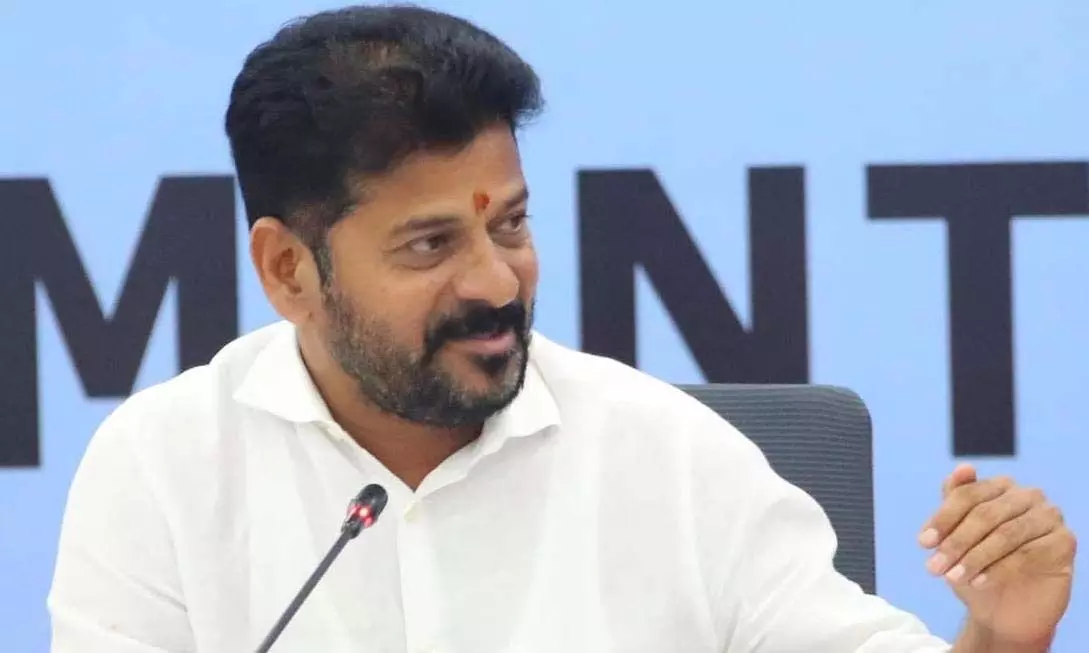 CM Revanth Reddy के आवास के पास संदिग्ध बैग मिलने पर सुरक्षाकर्मियों ने कार्रवाई की