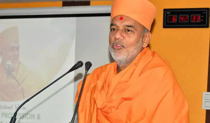 Gyanvatsal Swami: प्रबंधन में आध्यात्मिक दृष्टिकोण सफलता को बढ़ा सकता