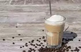 cold coffee: कोल्ड कॉफी बनाने के लिए अपनाएं ये टिप्स