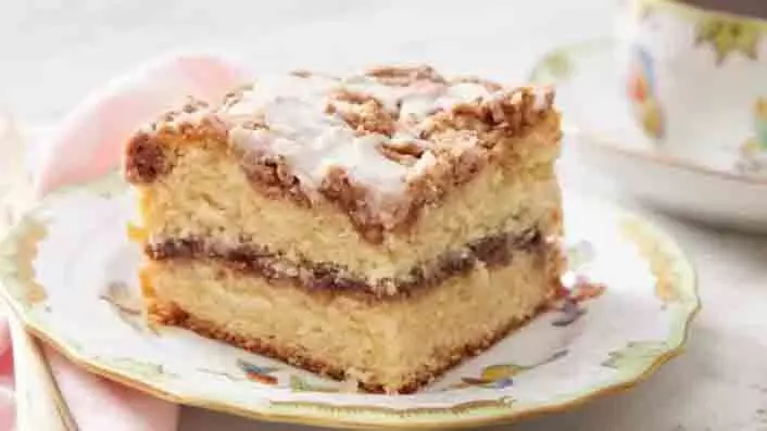 Coffee Cake Recipe: घर पर बनाएं कॉफी केक, आसान रेसिपी से