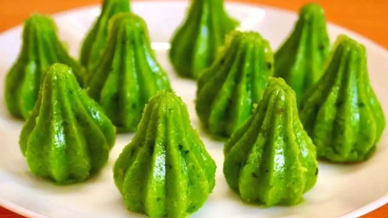 Paan Modak Recipe: गणेशजी को  लगाए पान मोदक का भोग