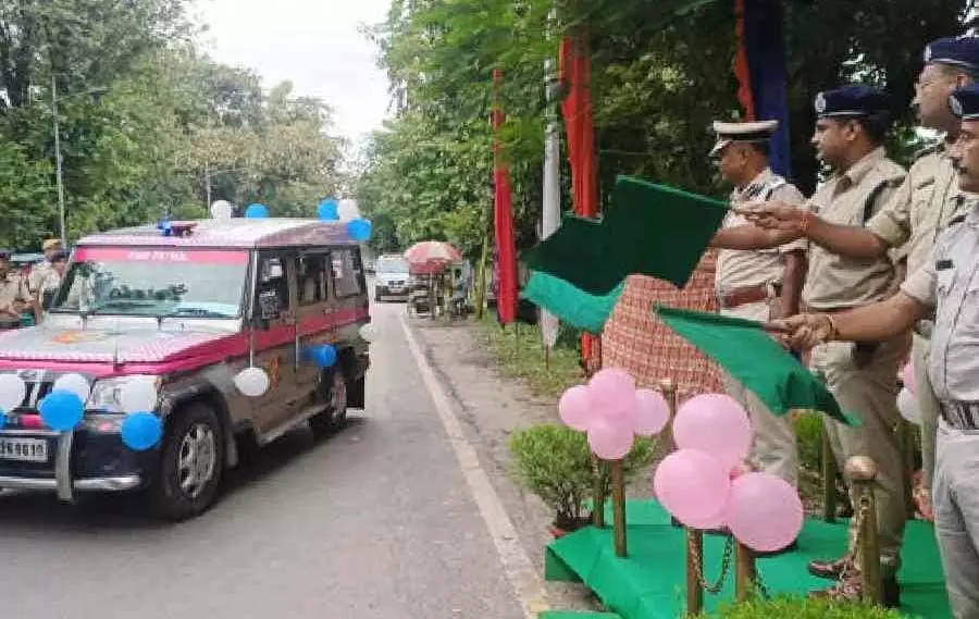 Bengal के दो जिलों में महिलाओं की सुरक्षा के लिए पिंक पेट्रोल की व्यवस्था