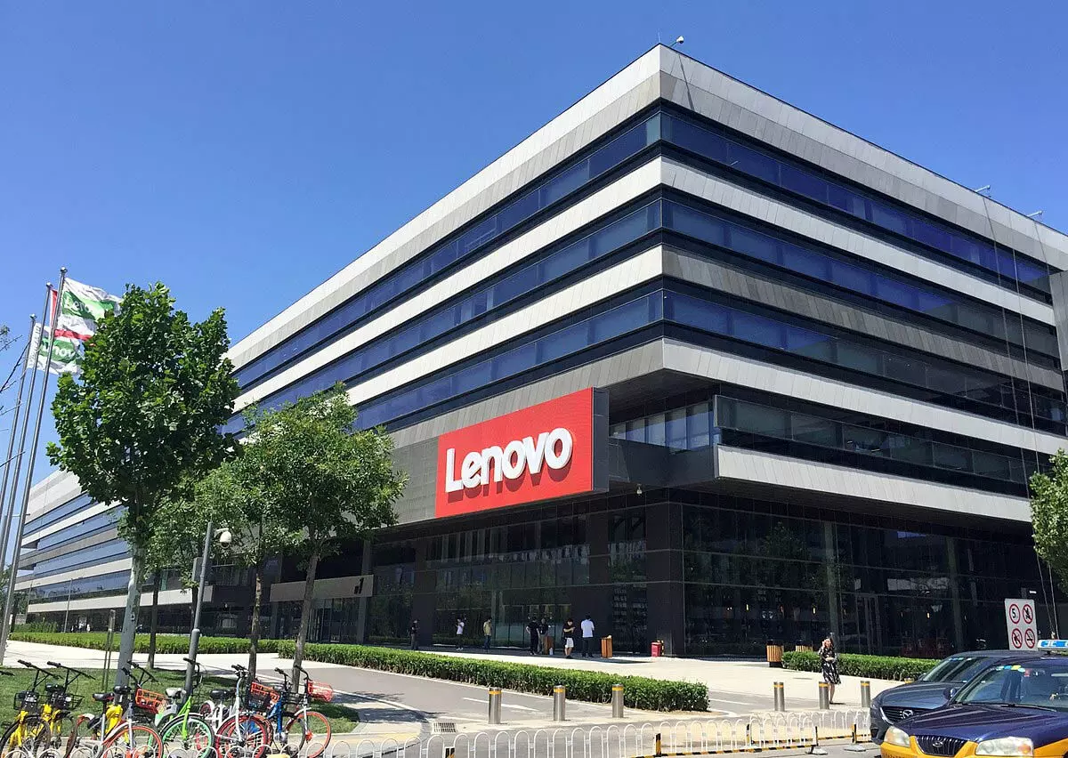 Lenovo ने भारत में एआई सर्वर का उत्पादन शुरू किया