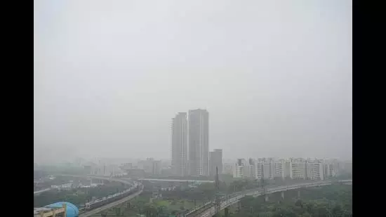 Noida: एनसीआर में वायु प्रदूषण से निपटने के लिए संशोधित ग्रैप मानदंड जारी किए