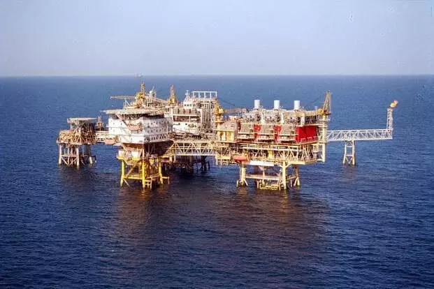 ONGC के शेयर में आज -0.81% की गिरावट आई