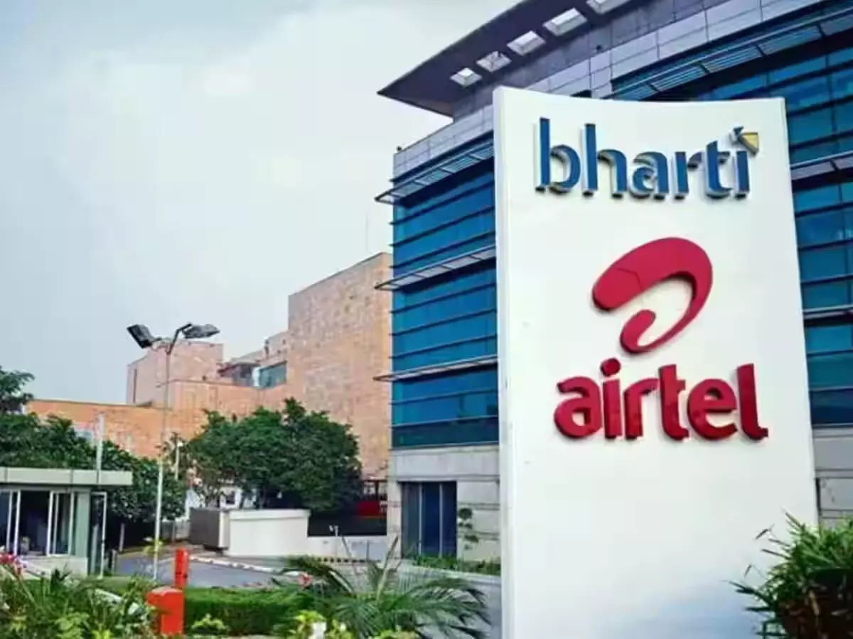 Bharti Airtel के शेयर में 0.49% की बढ़त आई