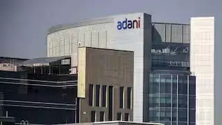 Adani Enterprises के शेयर में -0.3% की गिरावट आई