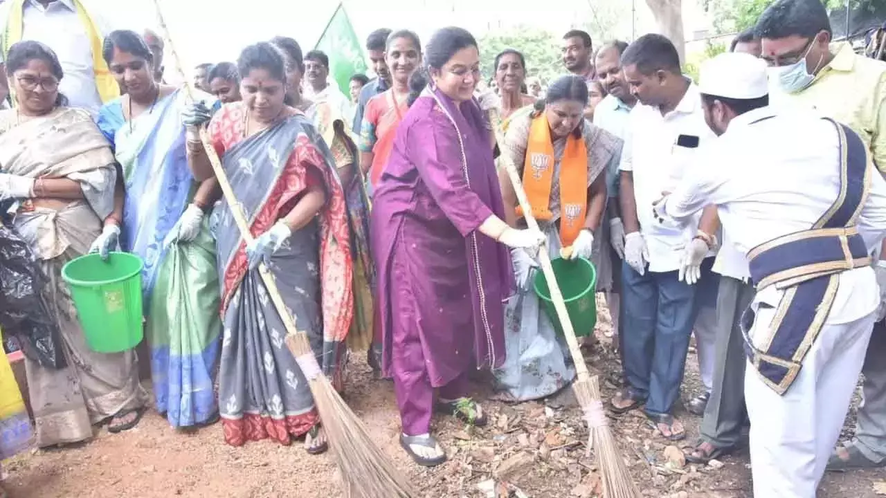 Andhra Pradesh: मेगा स्वच्छता अभियान का शुभारंभ