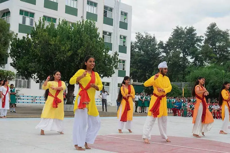 Chandigarh: संस्थापक दिवस मनाया गया