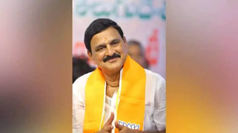 Andhra : केंद्रीय मंत्री भूपति वर्मा ने आंध्र प्रदेश में रेलवे परियोजनाओं की समीक्षा की