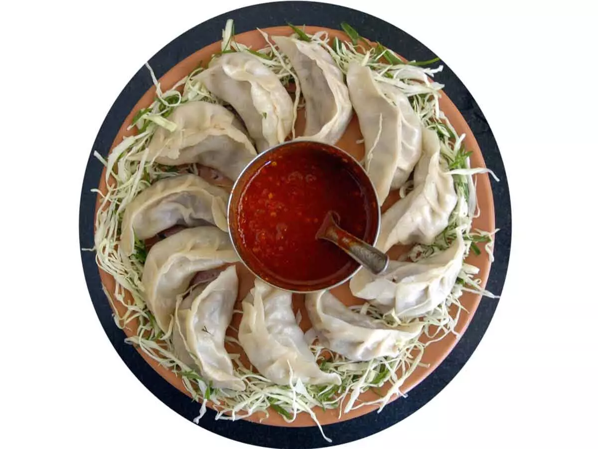 Momos, Dimsums और Dumplings एक जैसे हैं लेकिन बहुत अलग